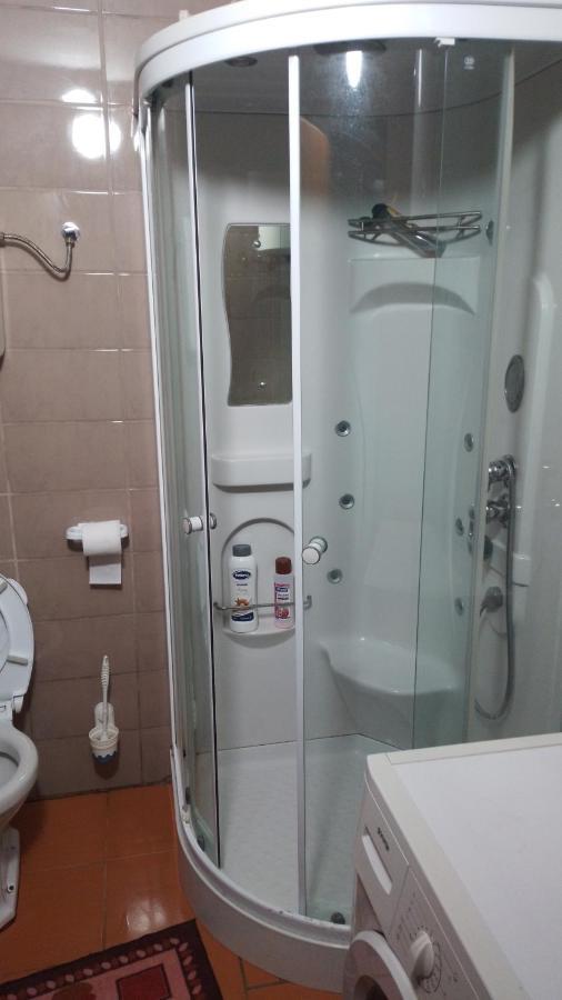 Red Apartman تريبينيي المظهر الخارجي الصورة