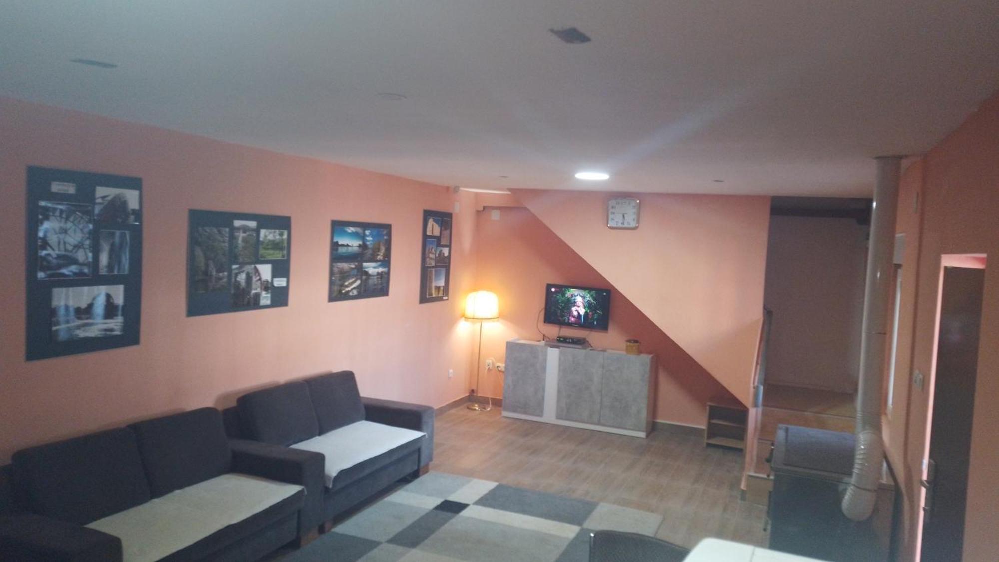 Red Apartman تريبينيي المظهر الخارجي الصورة