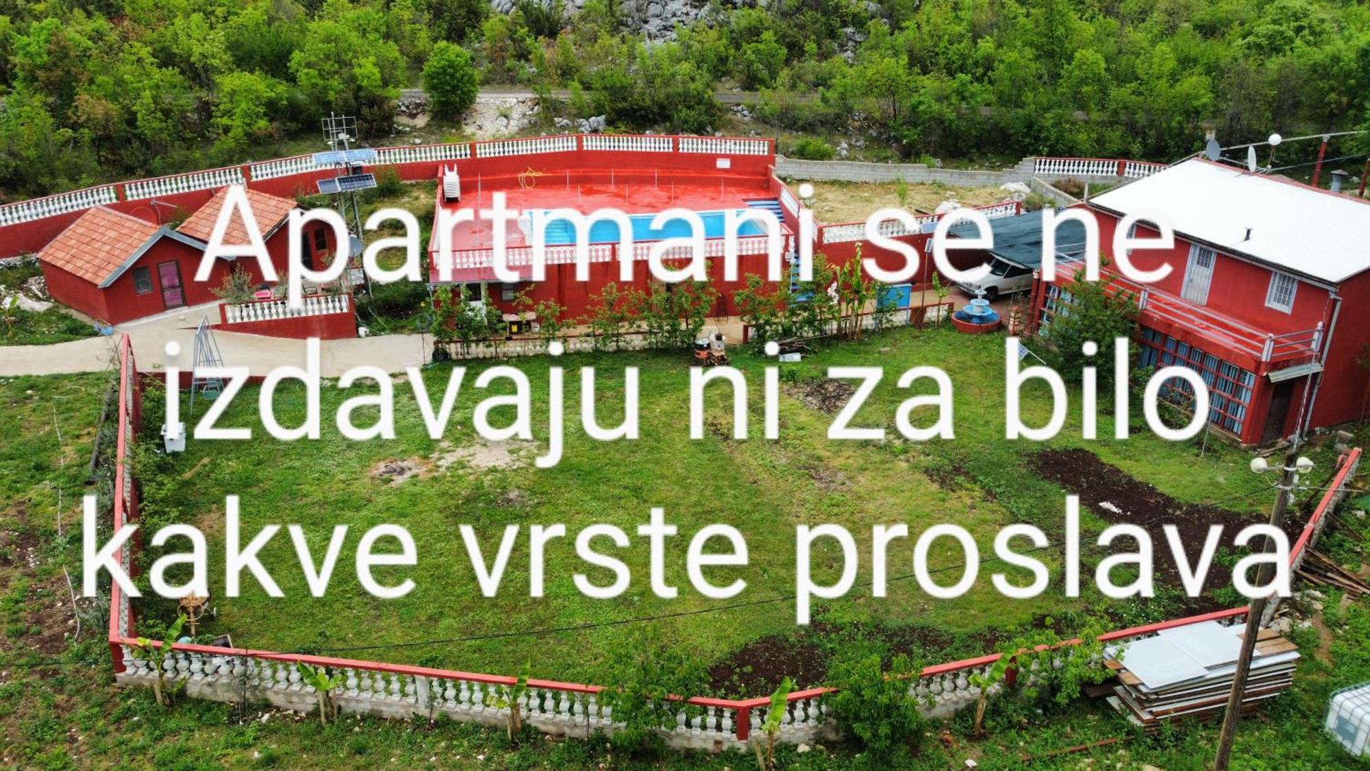 Red Apartman تريبينيي المظهر الخارجي الصورة
