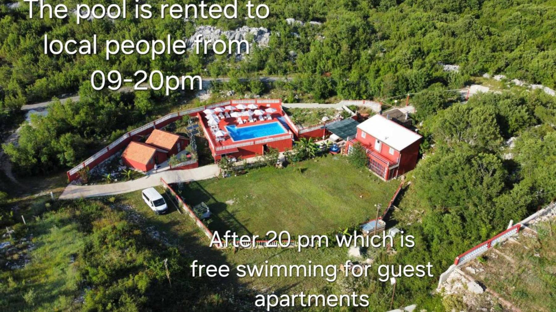 Red Apartman تريبينيي المظهر الخارجي الصورة